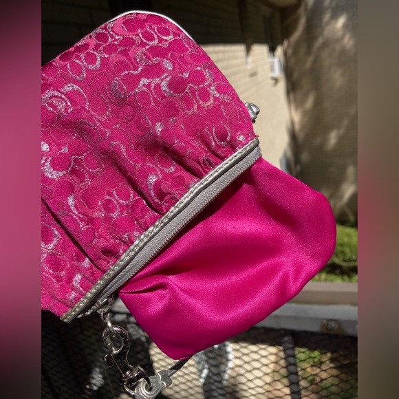Coach Pink Optic Glitter Sparkle Signature C Print Pleated Wristlet Mini Bag - Picture 12 of 17